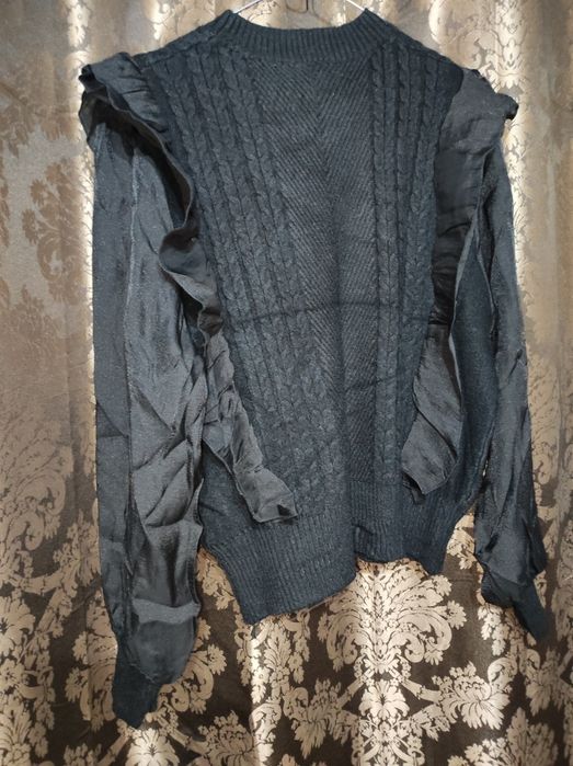 Pulovere noi, model deosebit