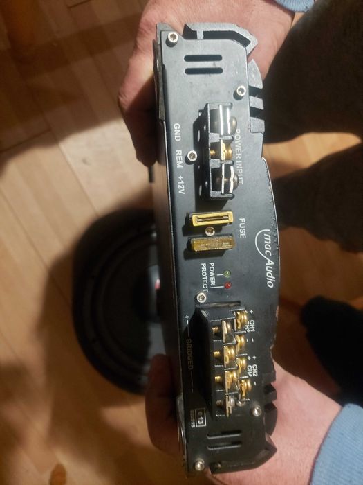 Баскаса с Усилвател