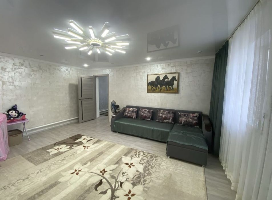 Продам дом. Центр. Обл.Бальница