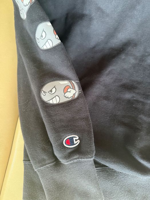 Юношески пуловер на “Champion” с щампи на Супер Марио