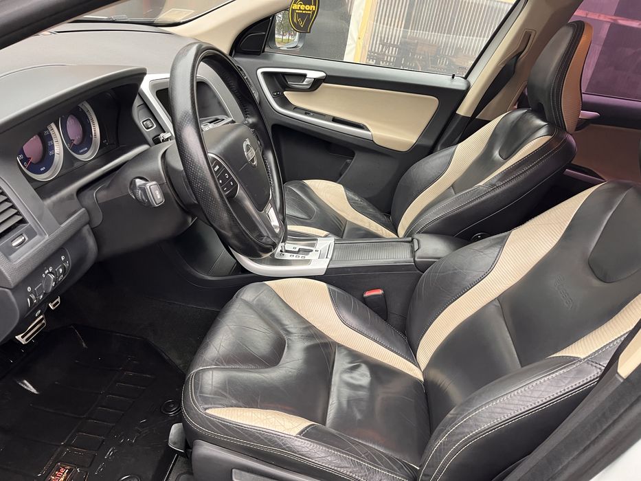 Vand Volvo Xc 60/2011/5 cilindri/r-design/cutie automata/2.0 d piele