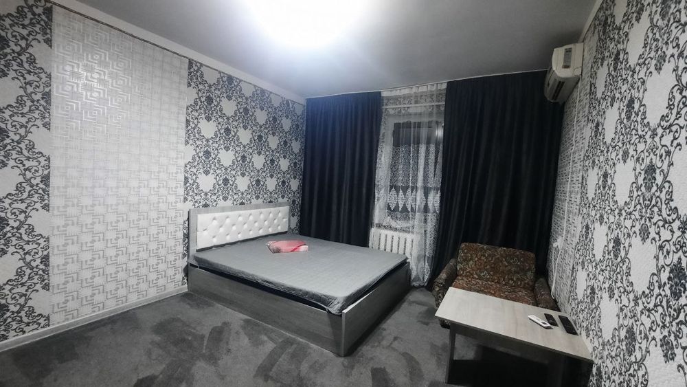 Сдаётся 1 комнатная возле цума