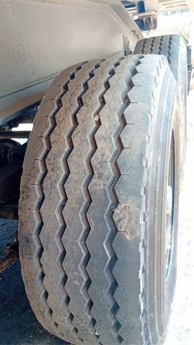 Vând ansamblu Renault Magnum + semiremorcă cereale 65 m³ - Gata de lucru