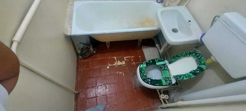 Срочно продаётся 1 комнатная квартира на 3 этаже. Ориентир 5 мкр