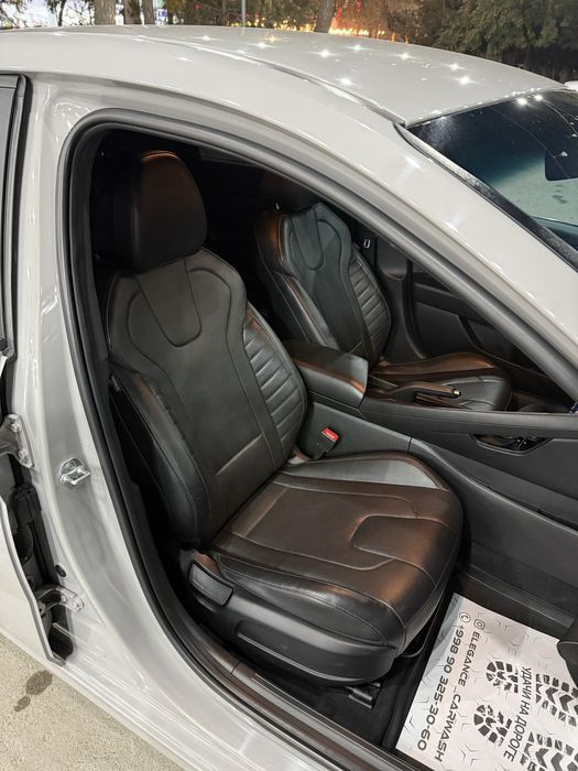 Hyundai Elantra 2.0 предпоследняя позиция