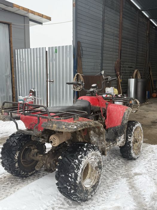 Vând atv Linhai de 300