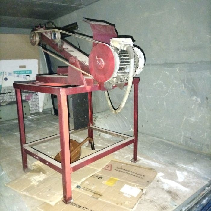 Торцовочная пила.