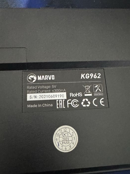 Se vinde tastatura si mouse