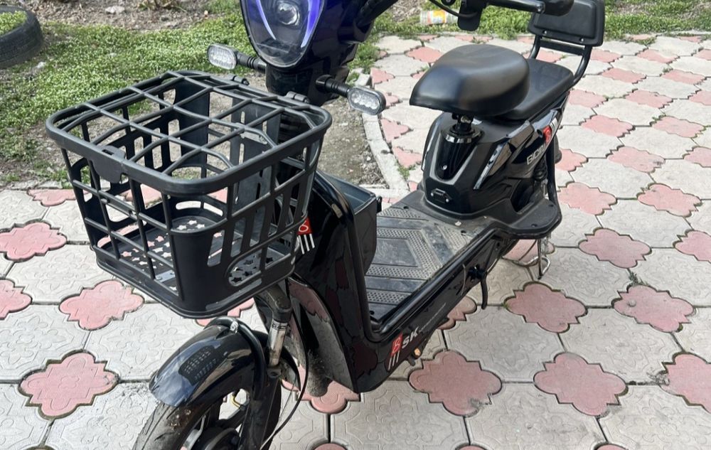 Продам срочно Электро Мапед скутор