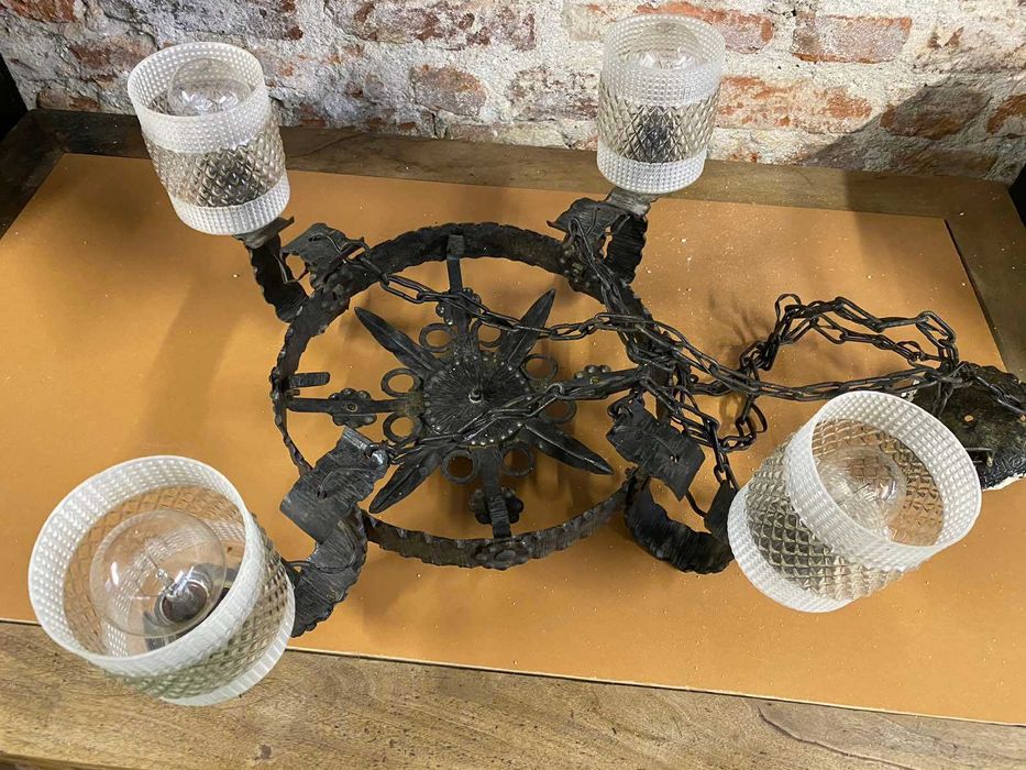 Полилей от ковано желязо