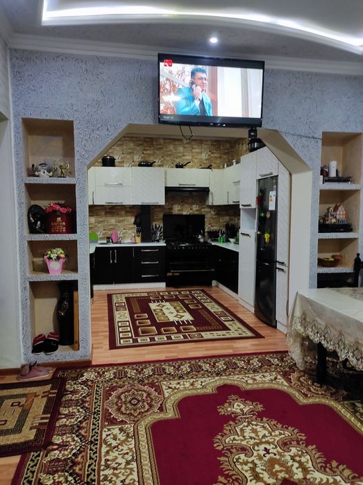 Срочна продаётса дом 6 сотих 66 школа хазора