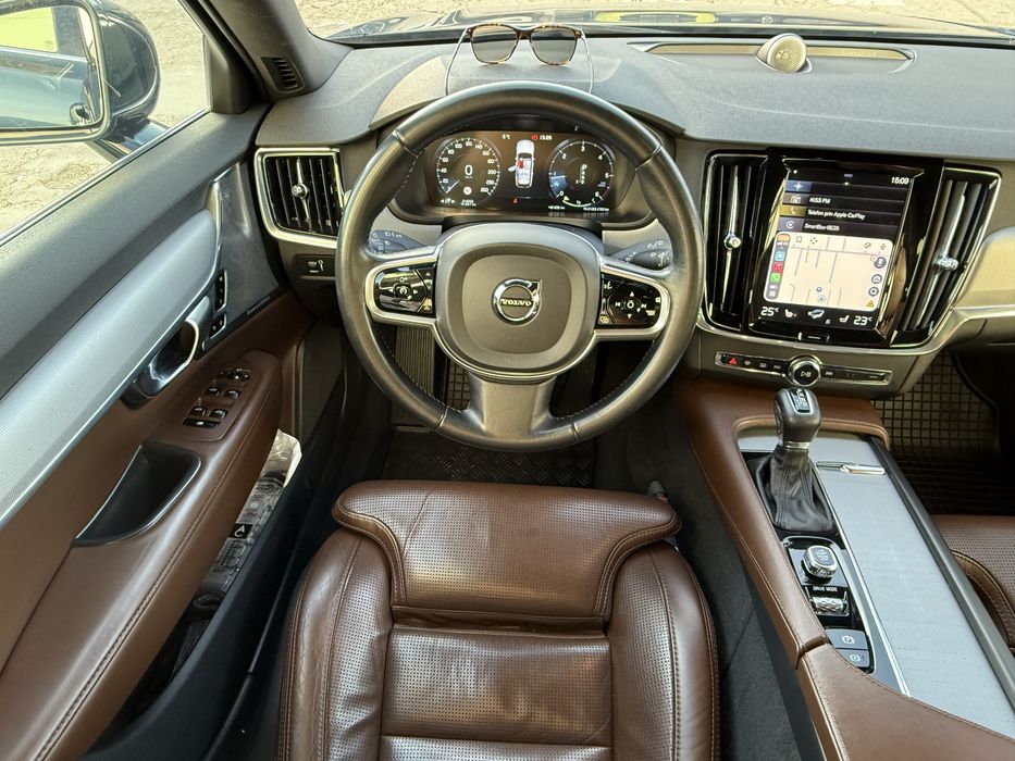 Volvo V90 2L D4 E6 Inscription/ schimb cu Bmw, Audi motor 3000 cc