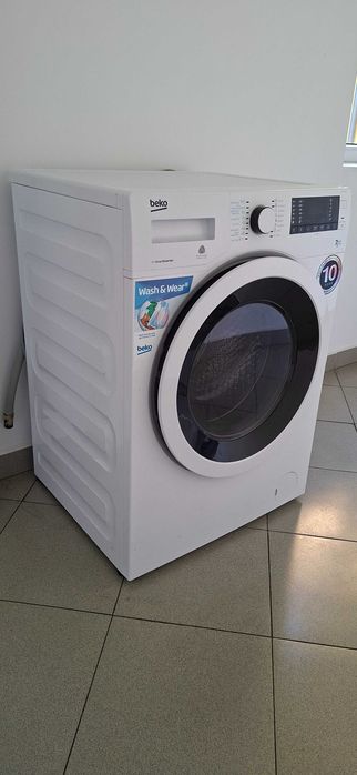 Продавам пералня със сушилня, за части, BEKO HTV 7633 X00