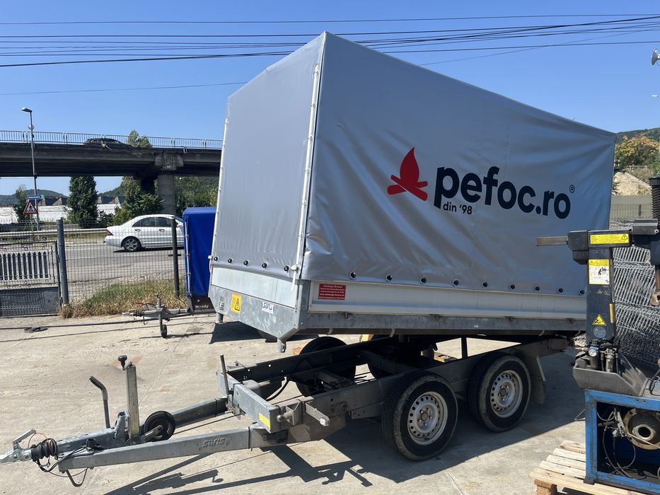 Vand Remorca Basculabila de 2700 kg Cu prelata