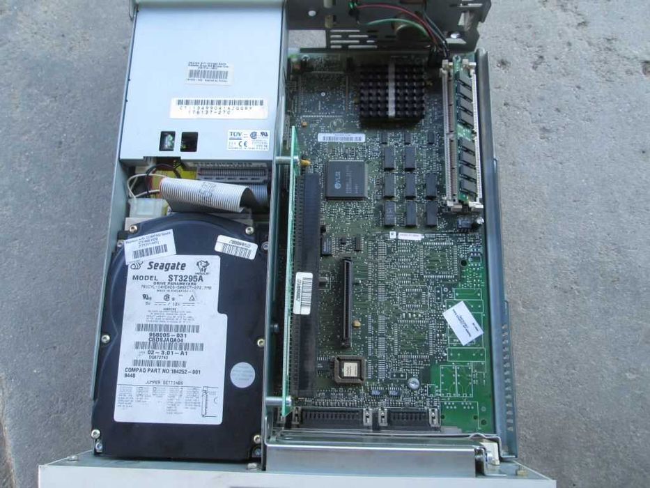 Compaq Presario 460 - стар компютър ретро антика