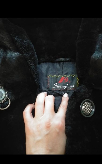 Продам шубу со вставками кролика