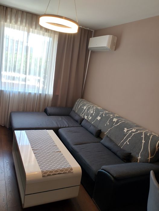 Дава се под наем Тристаен апартамент в Стара Загора, Център - 94 кв.м за 408 € - Снимка #1