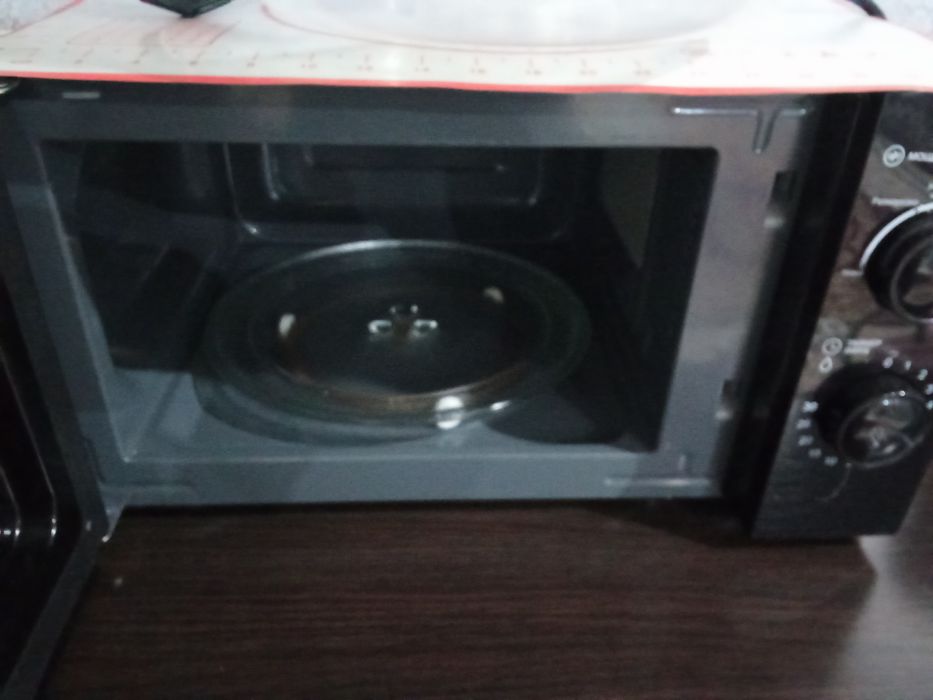 Продам мекравалновую печь.