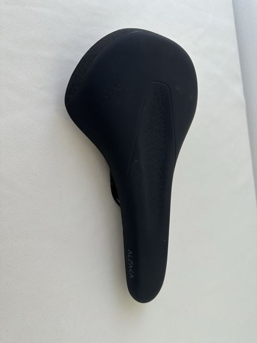 Fizik Terra Alpaca X5 -велосипедно седло