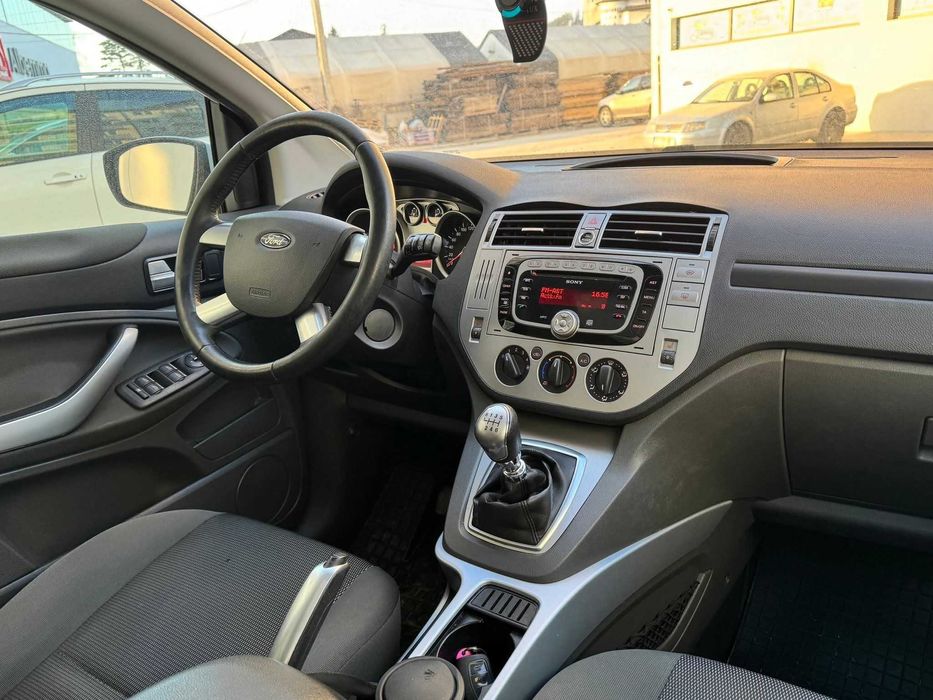 Vând Ford Kuga 2010