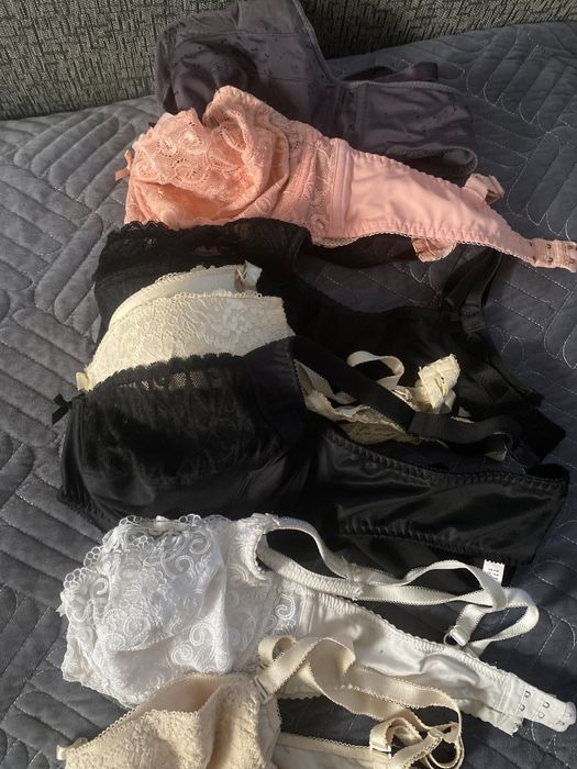 Отдам лифчики бюстгалтера