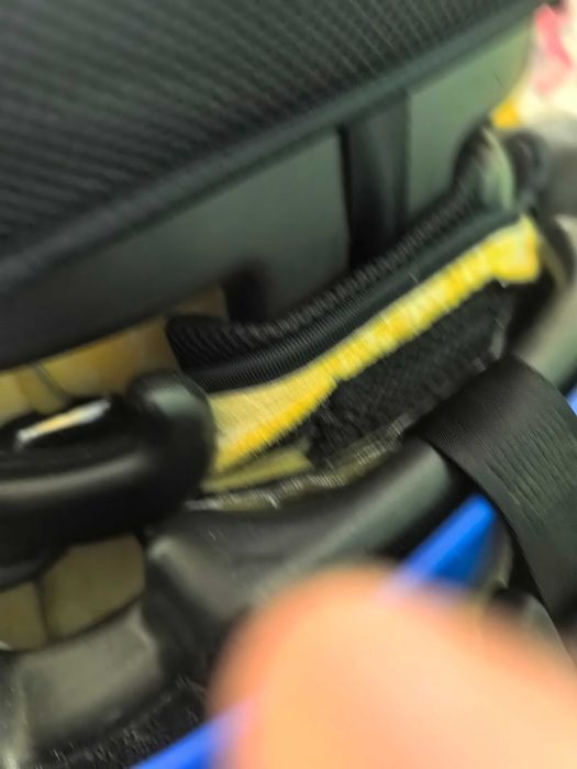 Обезопасяващи столче за автомобил