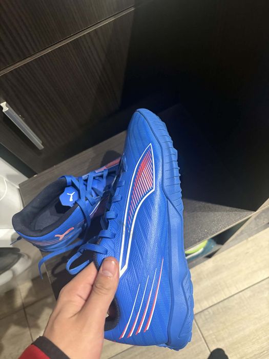 Футболни обувки стоножки 42 номер Puma Ultra 6 Play TT
