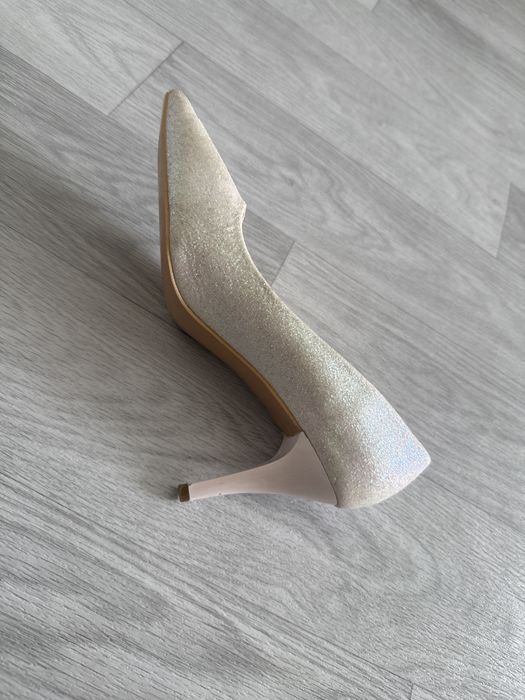 Туфли блестящие