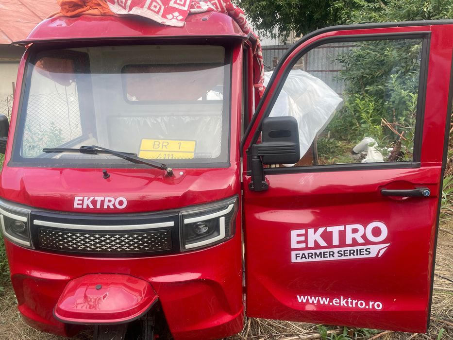 Motociclu Ektro 3PLUSCOCO