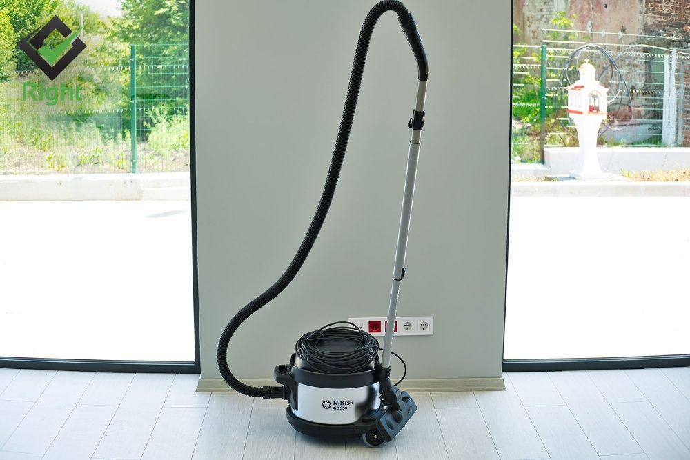 Прахосмукачка Nilfisk GD 950 1000W инокс