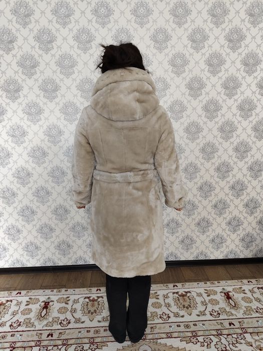 Норковая шуба серого цвета