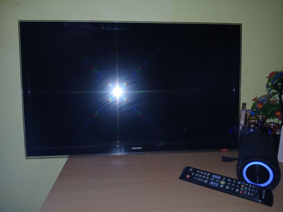 TV smart Samsung  82 cm.32 inch