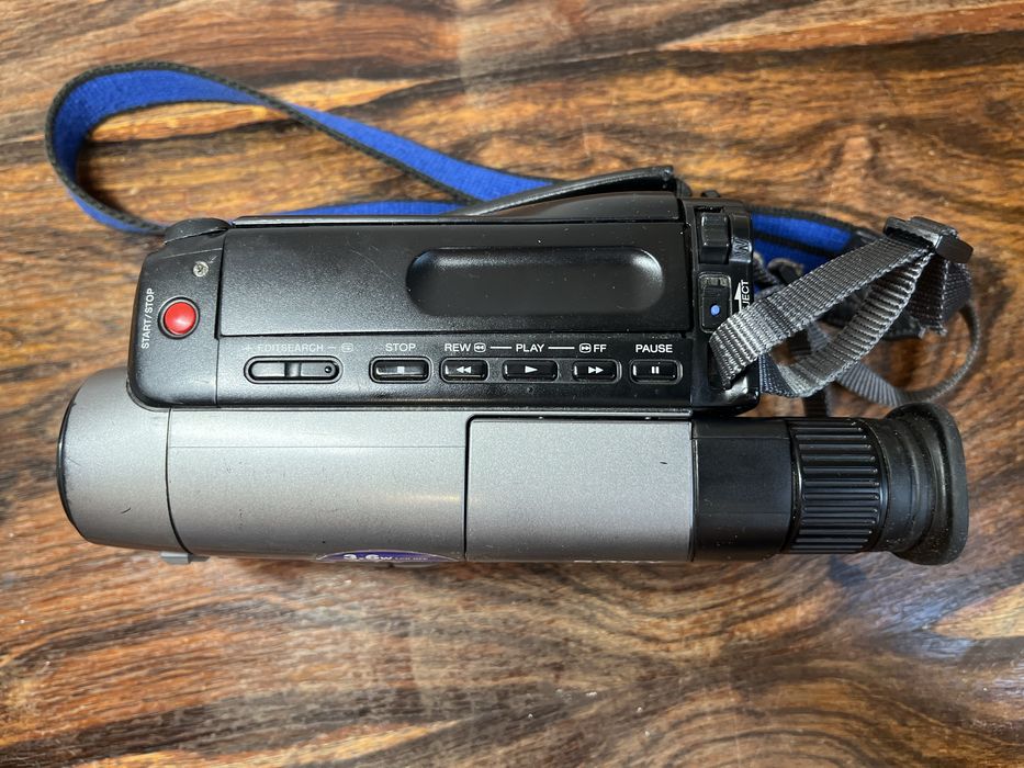 Sony Handycam CCD-TRV11E PAL