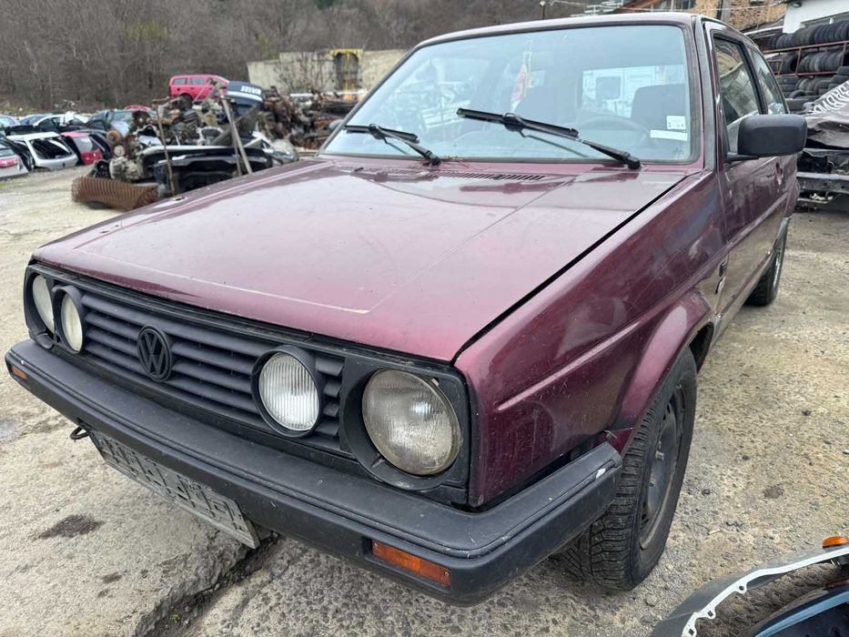 VW Golf II 1.8i 90hp 1990г. На Части