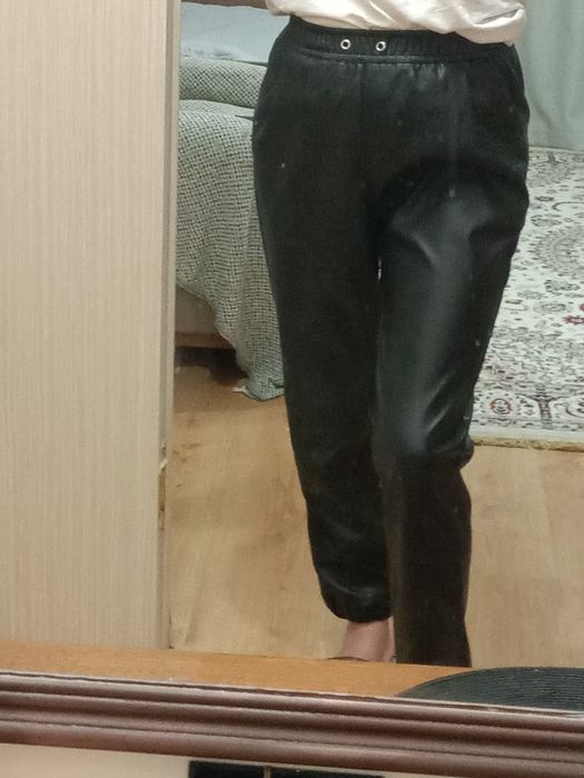 Брюки кожаные черные