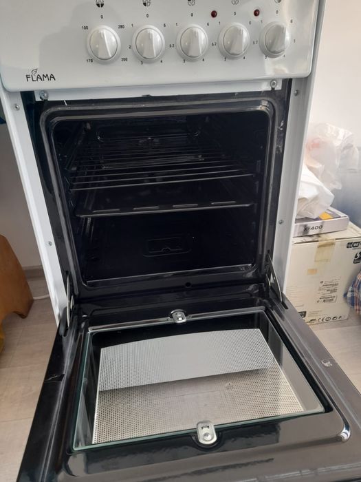 Продам новую электроплиту