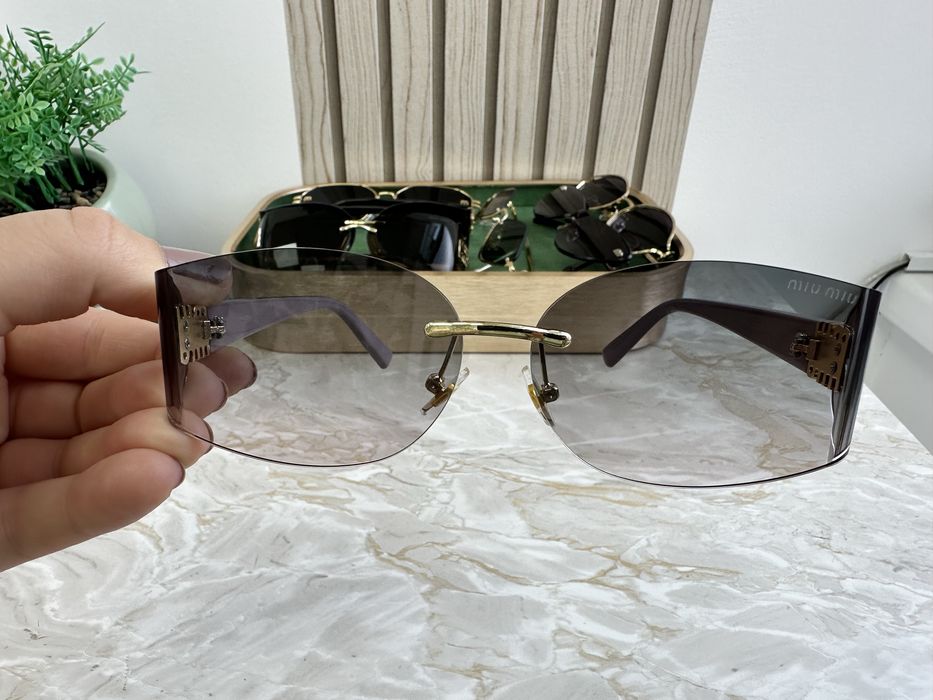 Ochelari de soare Miu Miu