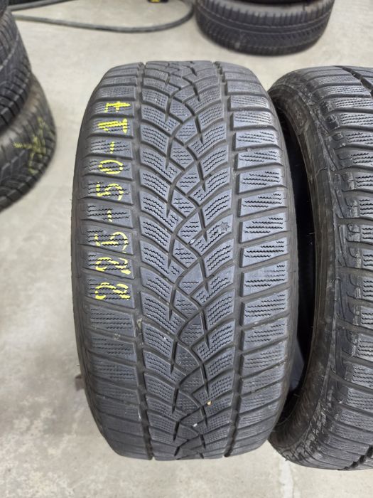 2 Броя 225/50/17 Goodyear 5,5mm