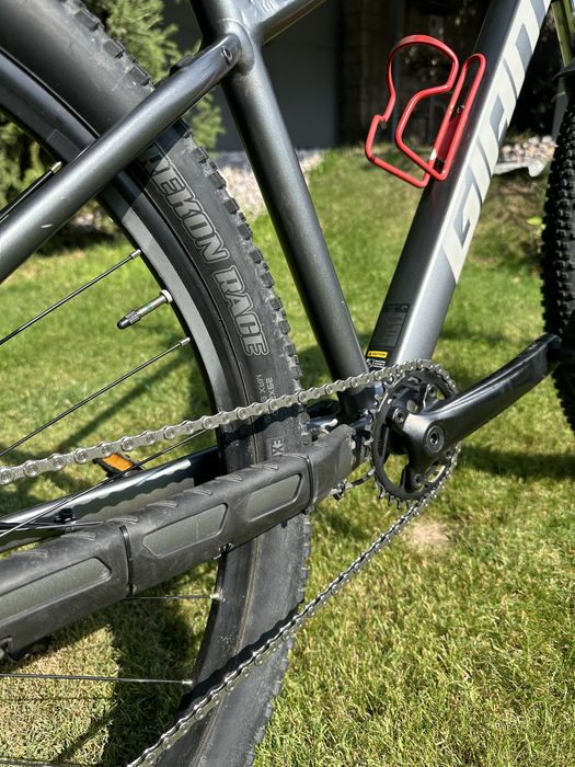 Giant Talon 1 2025