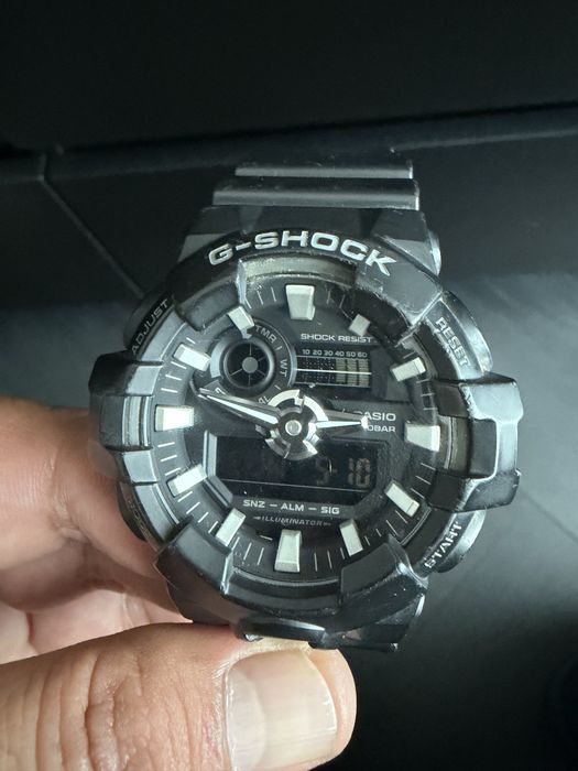 Casio g-shock GA-700-1B