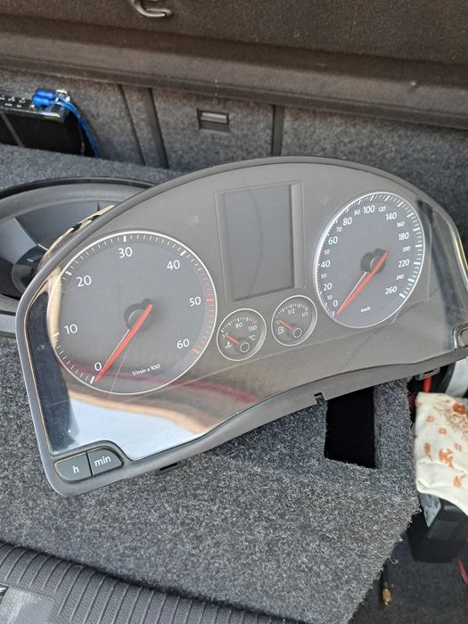 Километраж за дизел голф 5/jetta/passatел фул фис