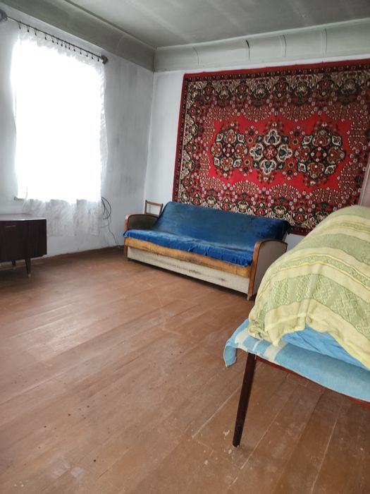 ,стол круглый,кухоный гарнтур, топчан железный ВСЕ ИЗ ДОМА