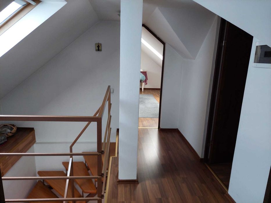 Vilă 515 mp + Spațiu Comercial închiriat (Venit Sigur) - Călimănești