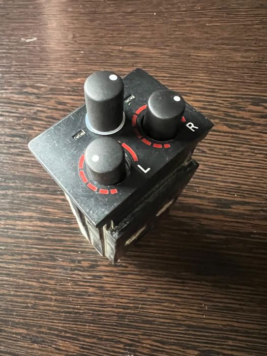 Крутилка на подогрев сидений TLC200