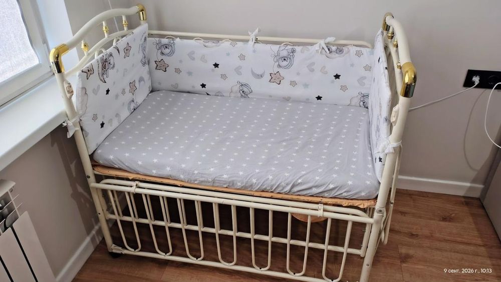 Продам детскую кроватку