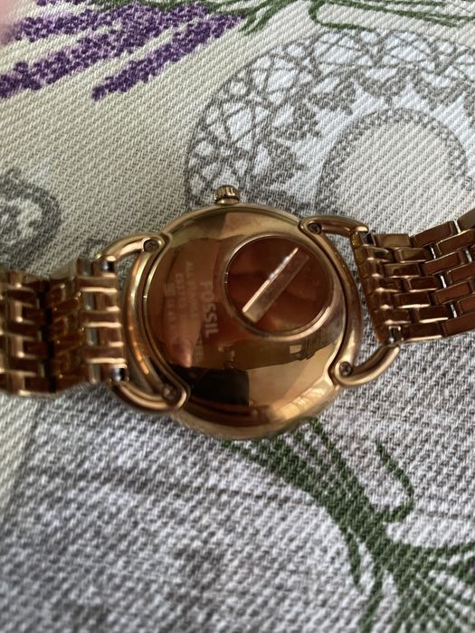 Ceas dama Fossil, rose gold-bratara metalica- foarte putin purtat