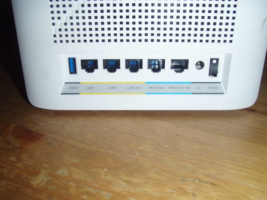 Router mesh wifi 7 Asus ZenWifi BQ16 B2500 quad band