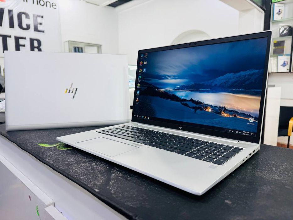 Hp elitebook G7.