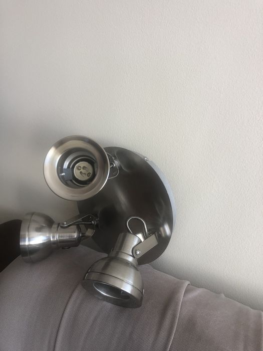 Лед лампа за таван