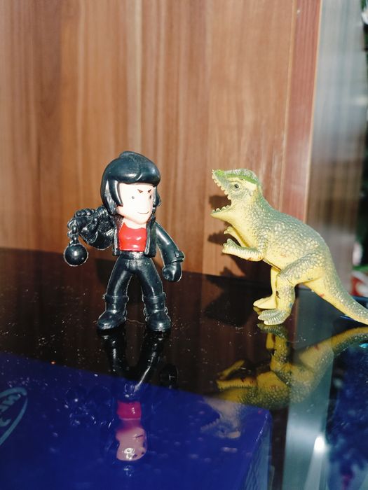 Гадзилла игрушечная